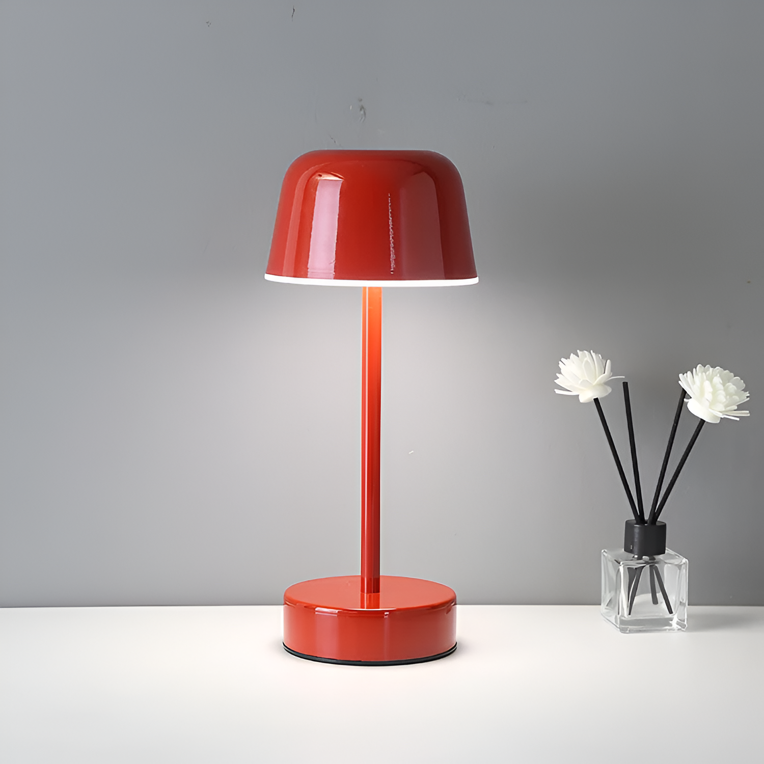 BowLift | Wireless LED Table Lamp in Retro Design