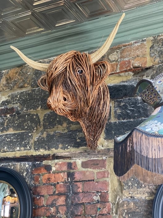 BowLift | Elegant cow wall sculpture in country house style