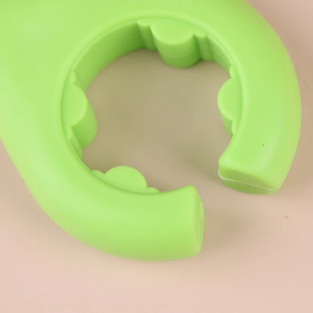 BowLift | Magic Mount Punch-Free Spatula Holder