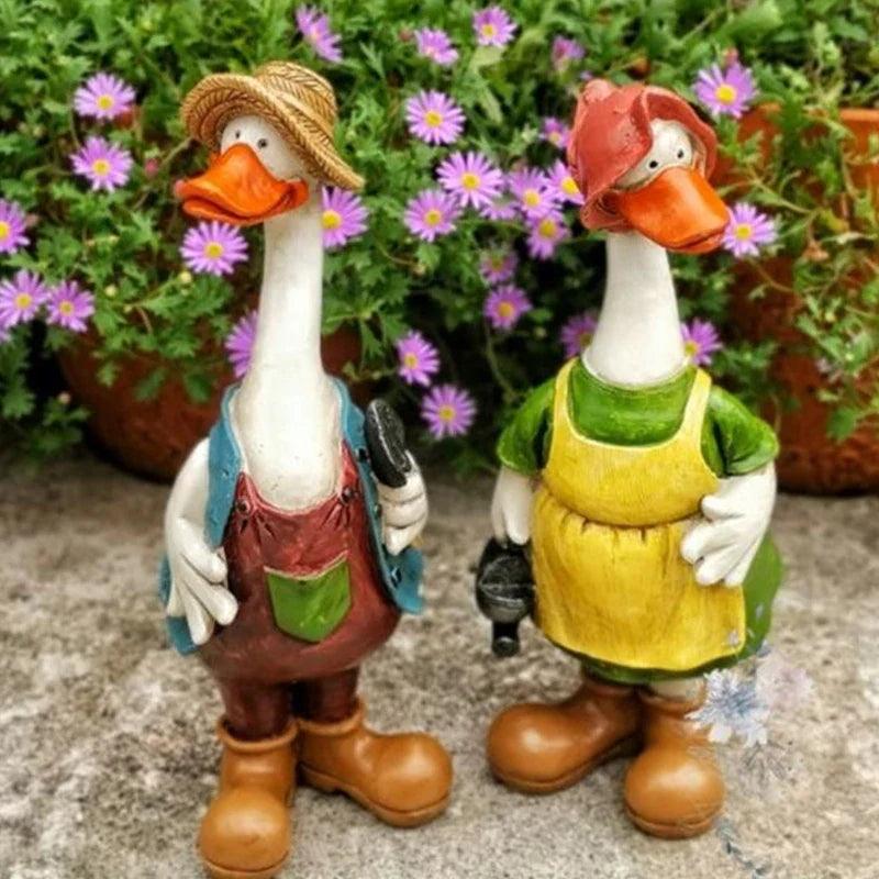 BowLift | Hand-Painted Duck Couple Garden Ornaments – Elegant Resin Duck Statues for Outdoor & Indoor Decor