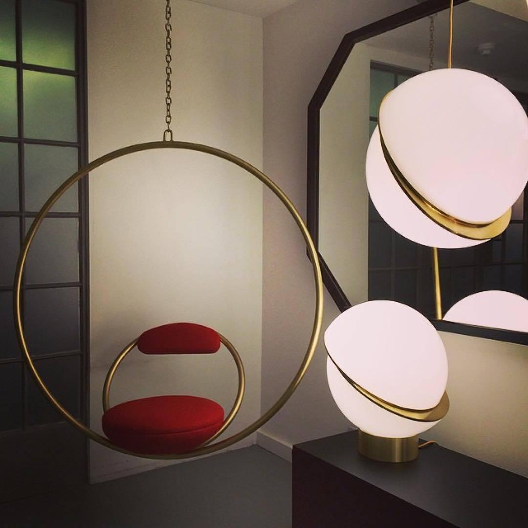 BowLift | AstralAura – Crescent Moon Pendant Illumination