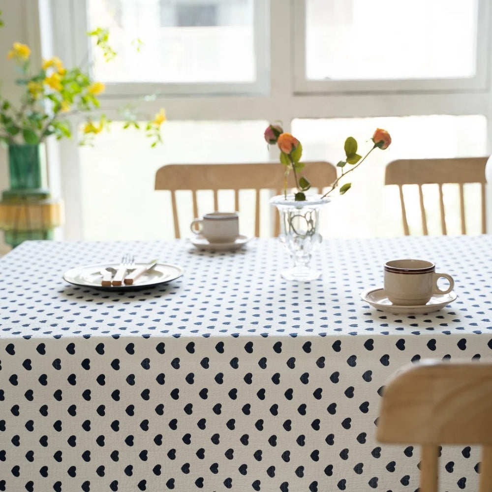 BowLift | Dotted Heart Table Cloth