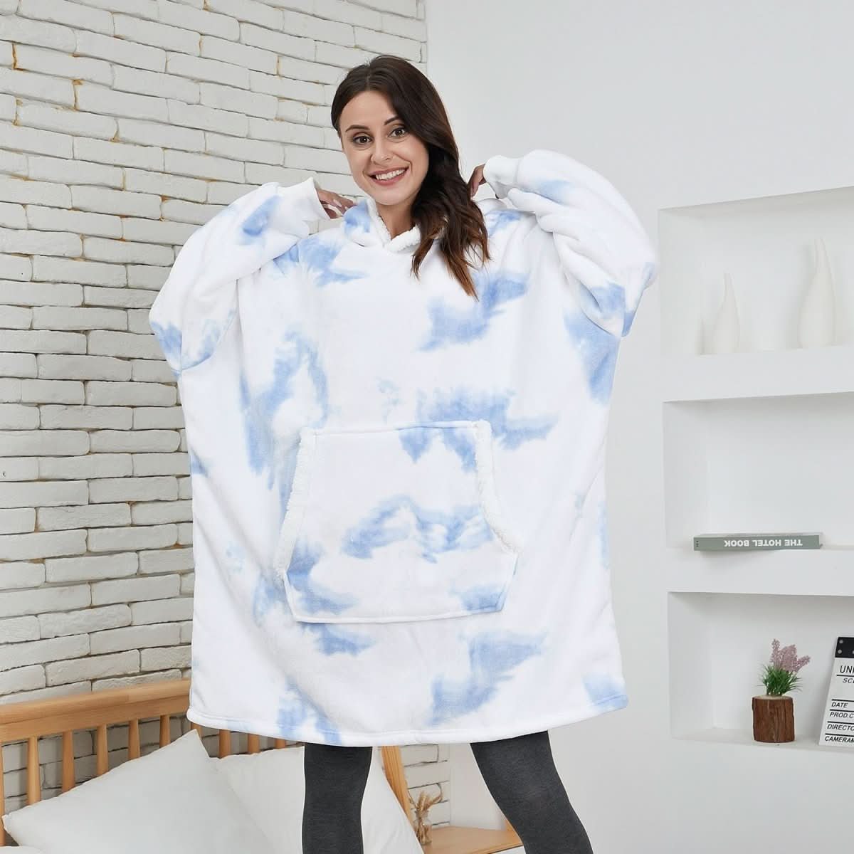 BowLift | Fleece Hoodie Blanket for Ultimate Comfort