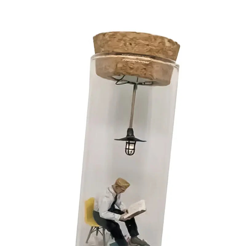 BowLift | Glass-Miniature-Diorama for Book Lovers