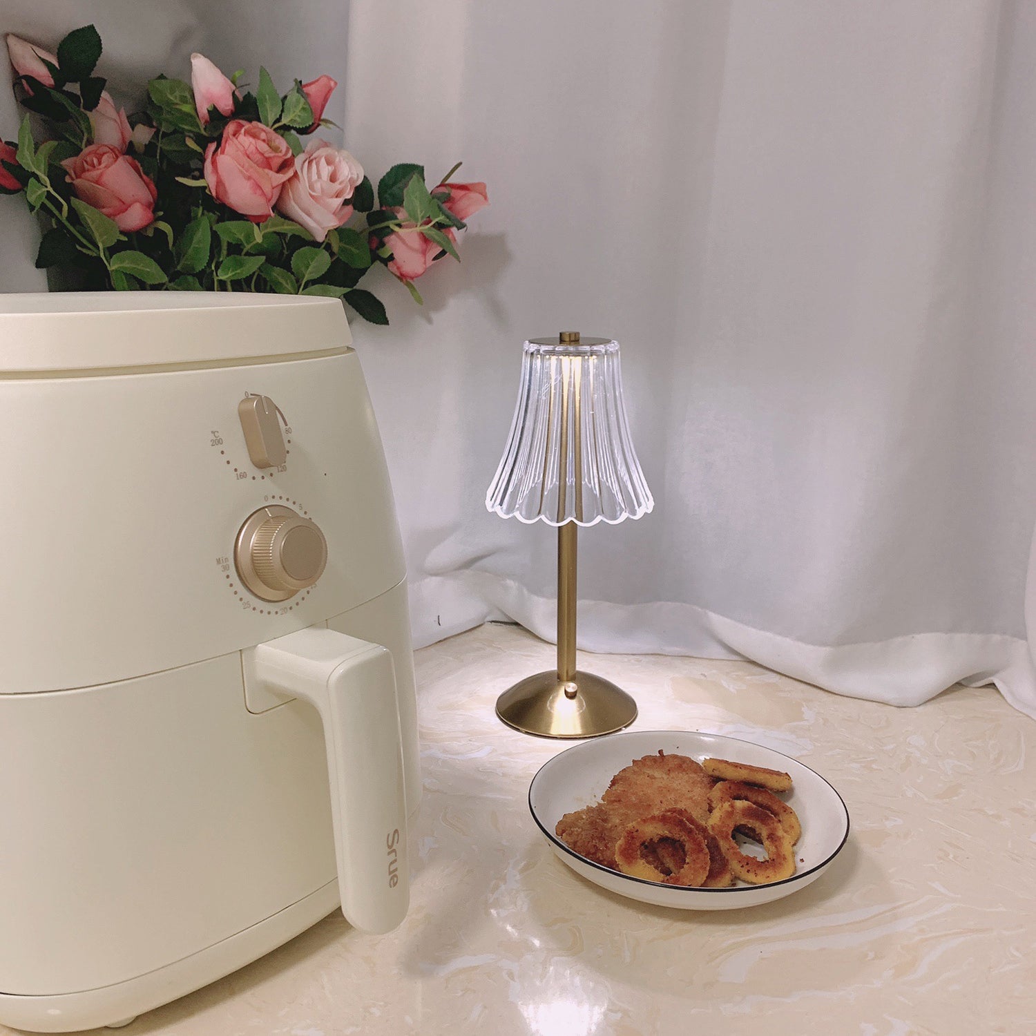 BowLift | RadiantGold – Elegant Portable Table Lamp