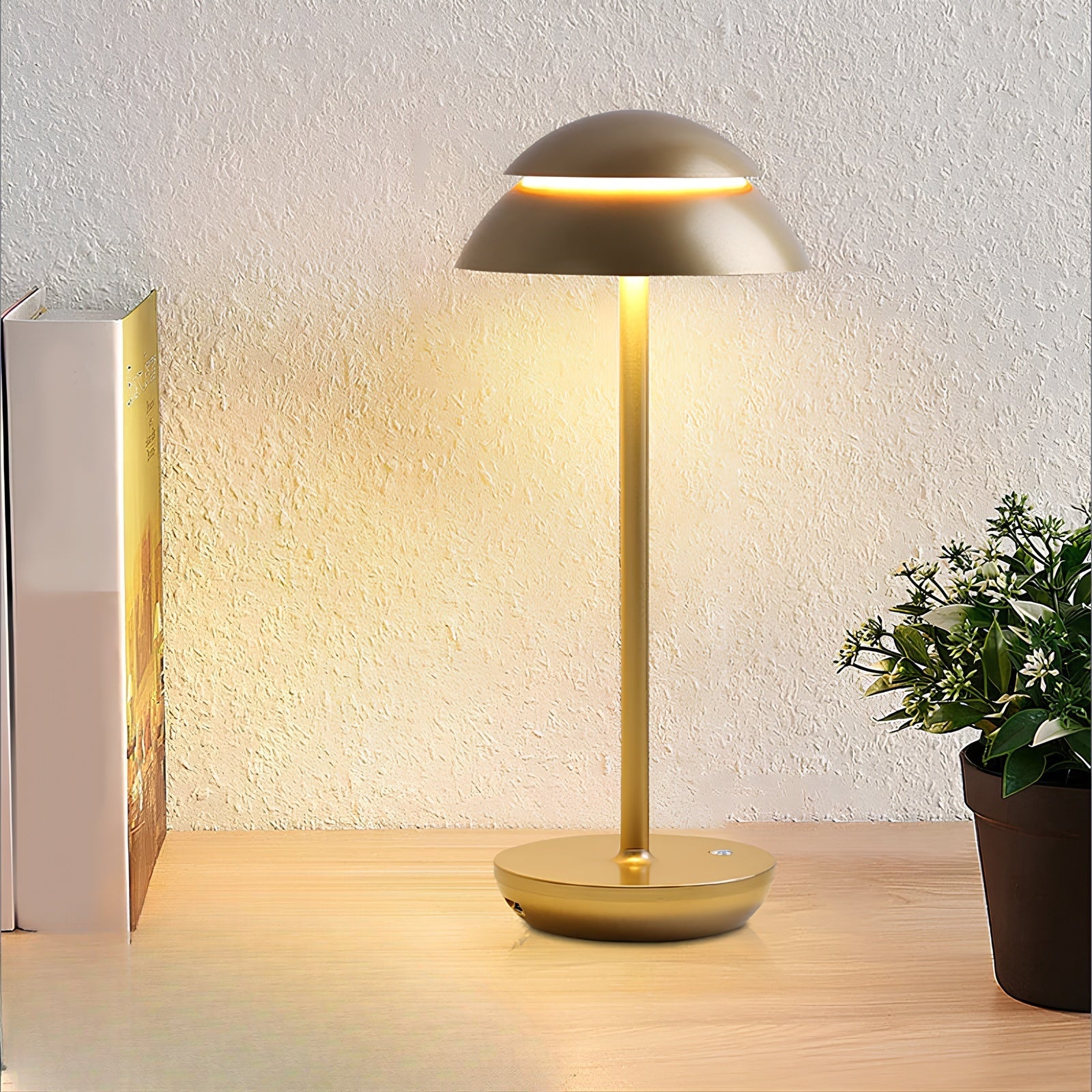 BowLift | Modern Metal Table Lamp