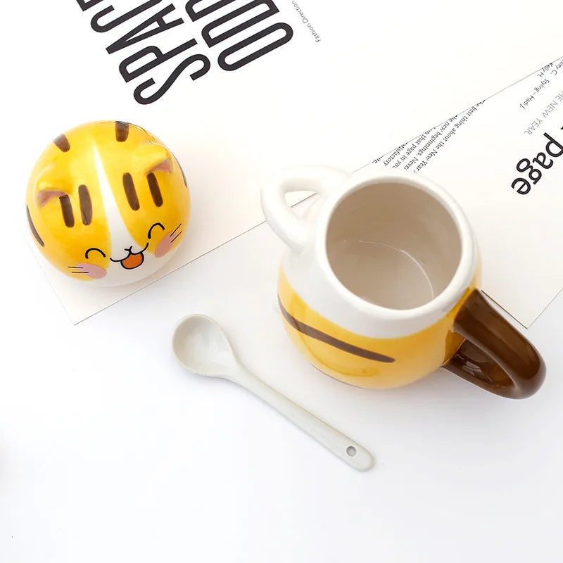 BowLift | Lucky Cat Ceramic Coffee Mug with Spoon