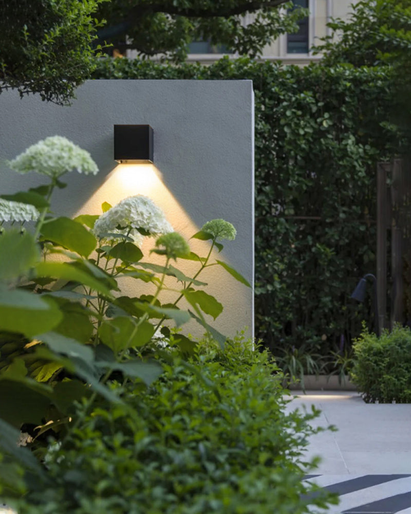BowLift | GlowBeam – Elegant Outdoor Wall Lamp for Mood Lighting