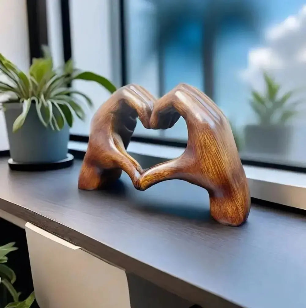 BowLift | Handcrafted heart sculpture with modern wood grain