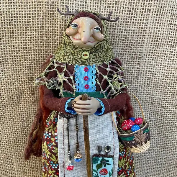 BowLift | Handmade Kitchen Witch – Brings Luck and PRedects Your Home!