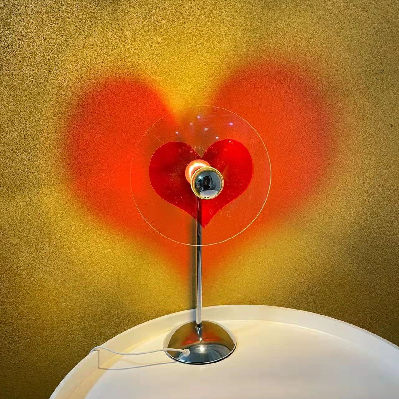 BowLift | LoveGlow – Elegant Table Lamp with Rechargeable LED