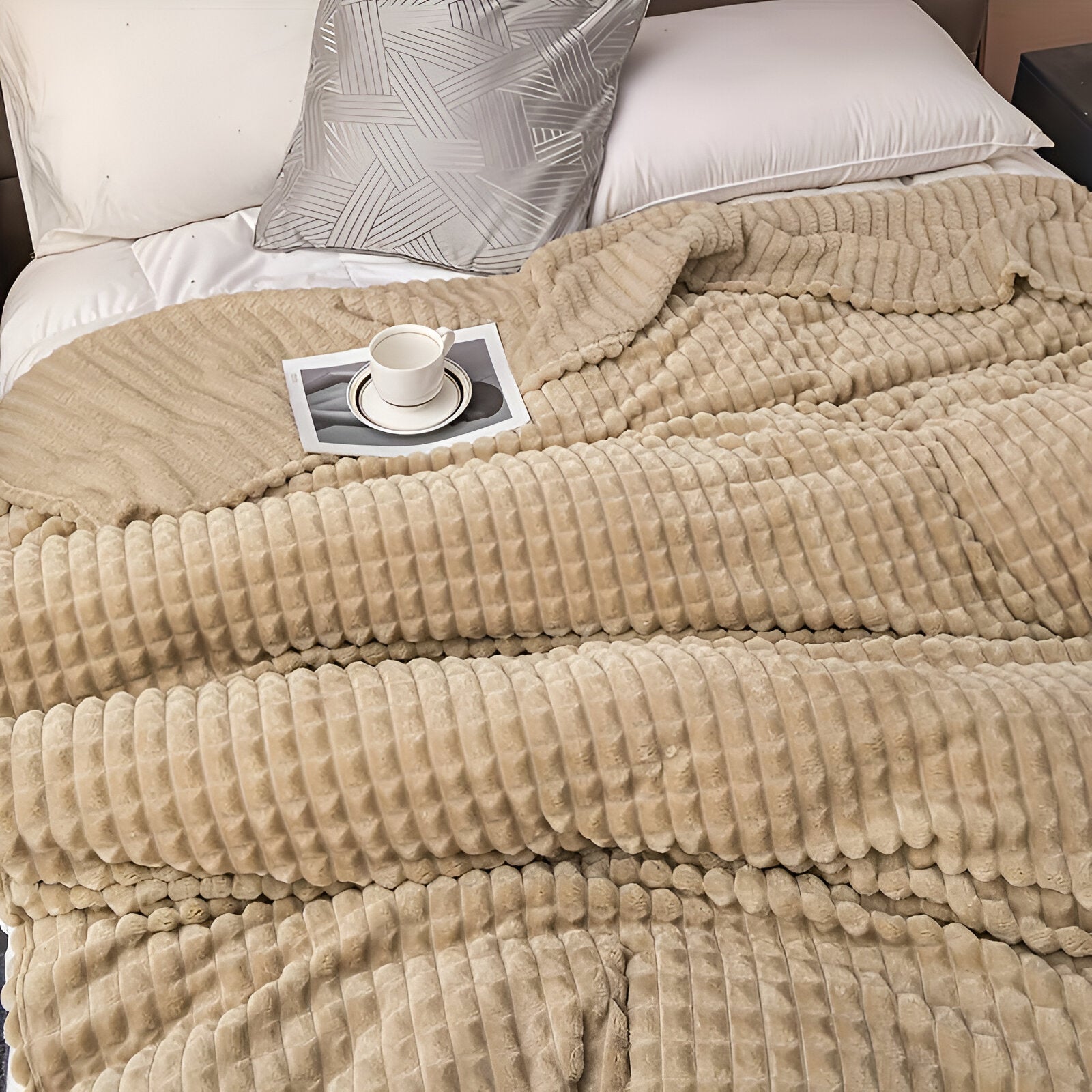 BowLift | EliteWave Plaid - Ultrafluffy structured coral fleece blanket