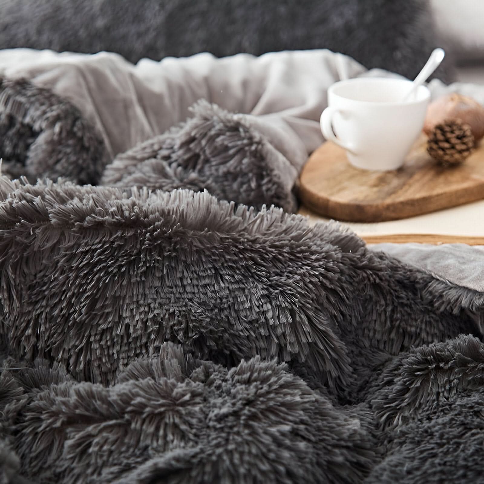 BowLift | FLUFFUREST – Plush Fleece Bedding Set