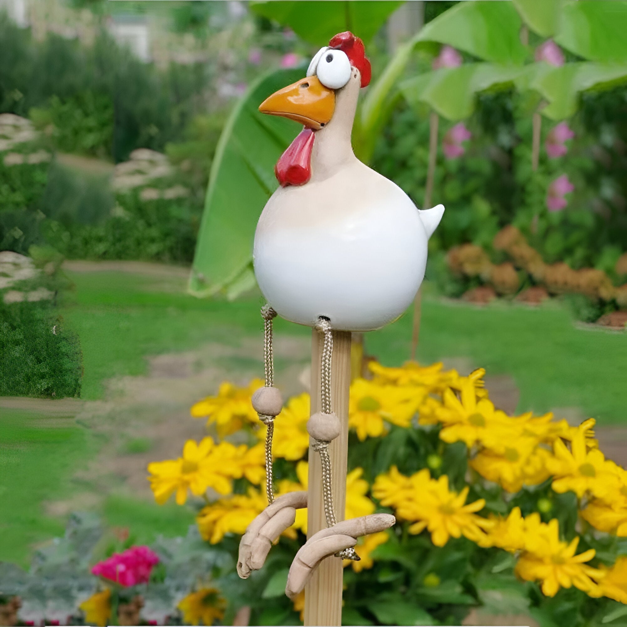 BowLift | Large Eyes Chicken Statue - Weatherproof Resin Craft - Rooster Garden Statue