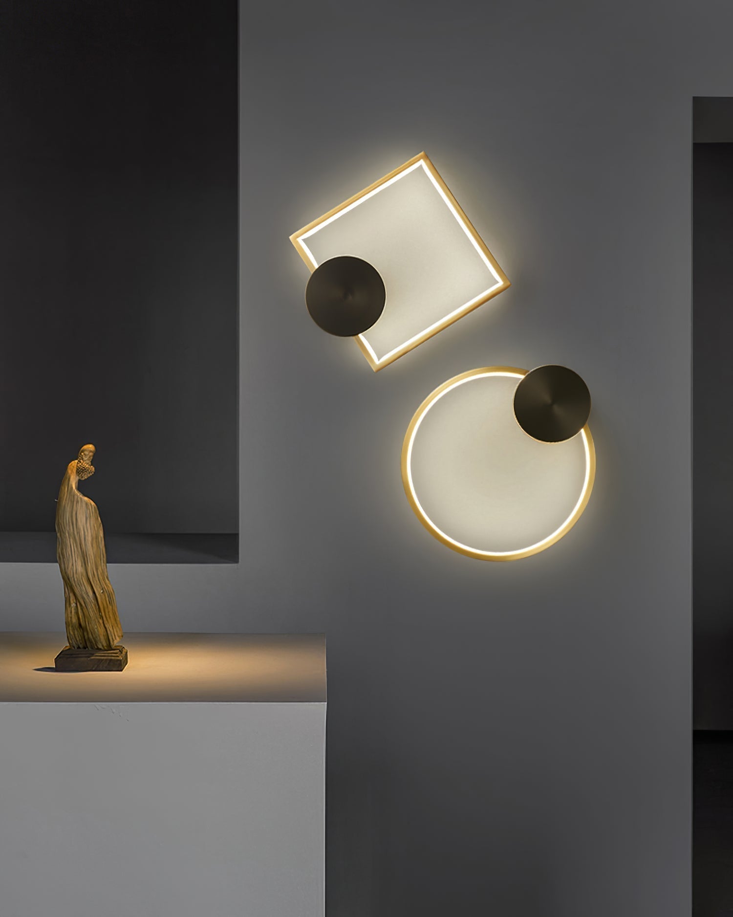 BowLift | GeoLight – Sleek Geometric Wall Lamp for Contemporary Spaces