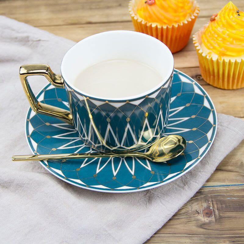 BowLift | Square A Retro-Pattern Coffee Mug