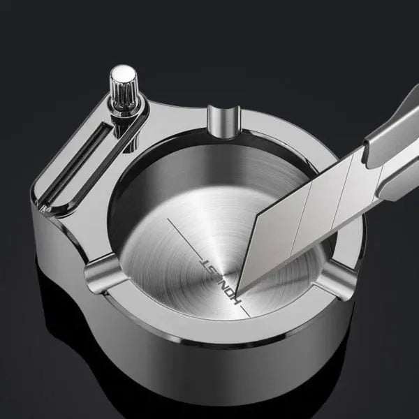 BowLift | Metal ashtray with stick lighter – Elegant & refillable