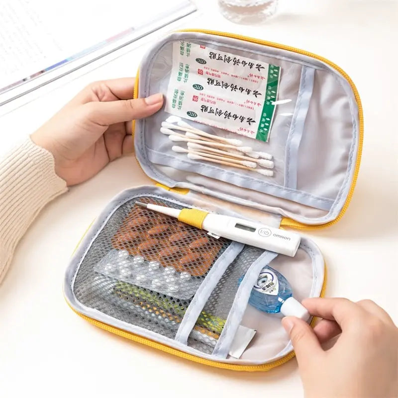 BowLift | Mini First Aid Bag – compact & ideal for on the go