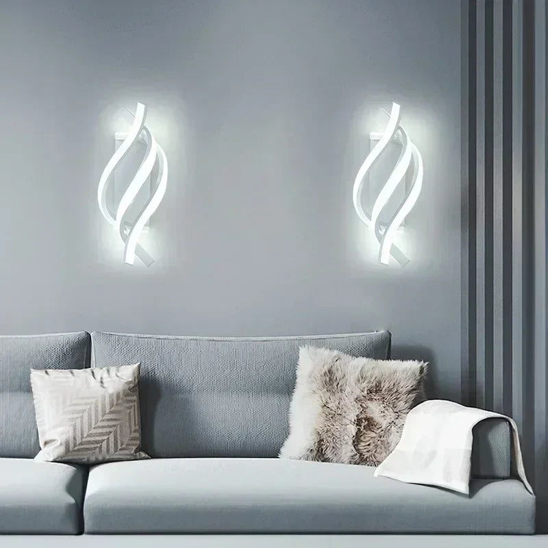 BowLift | Spiral-shaped wall light