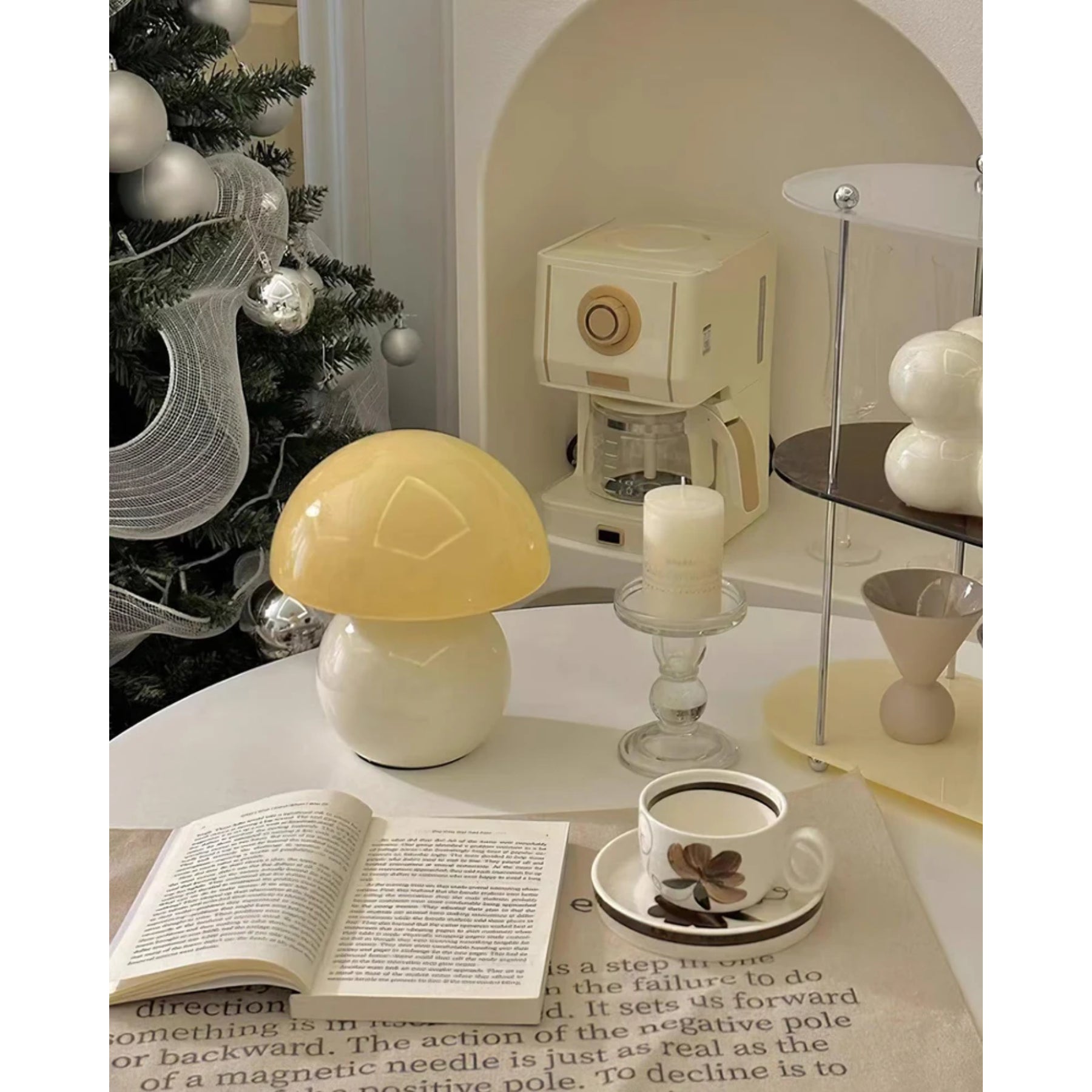 BowLift | Design Table Lamp Modern Minimalist Lighting