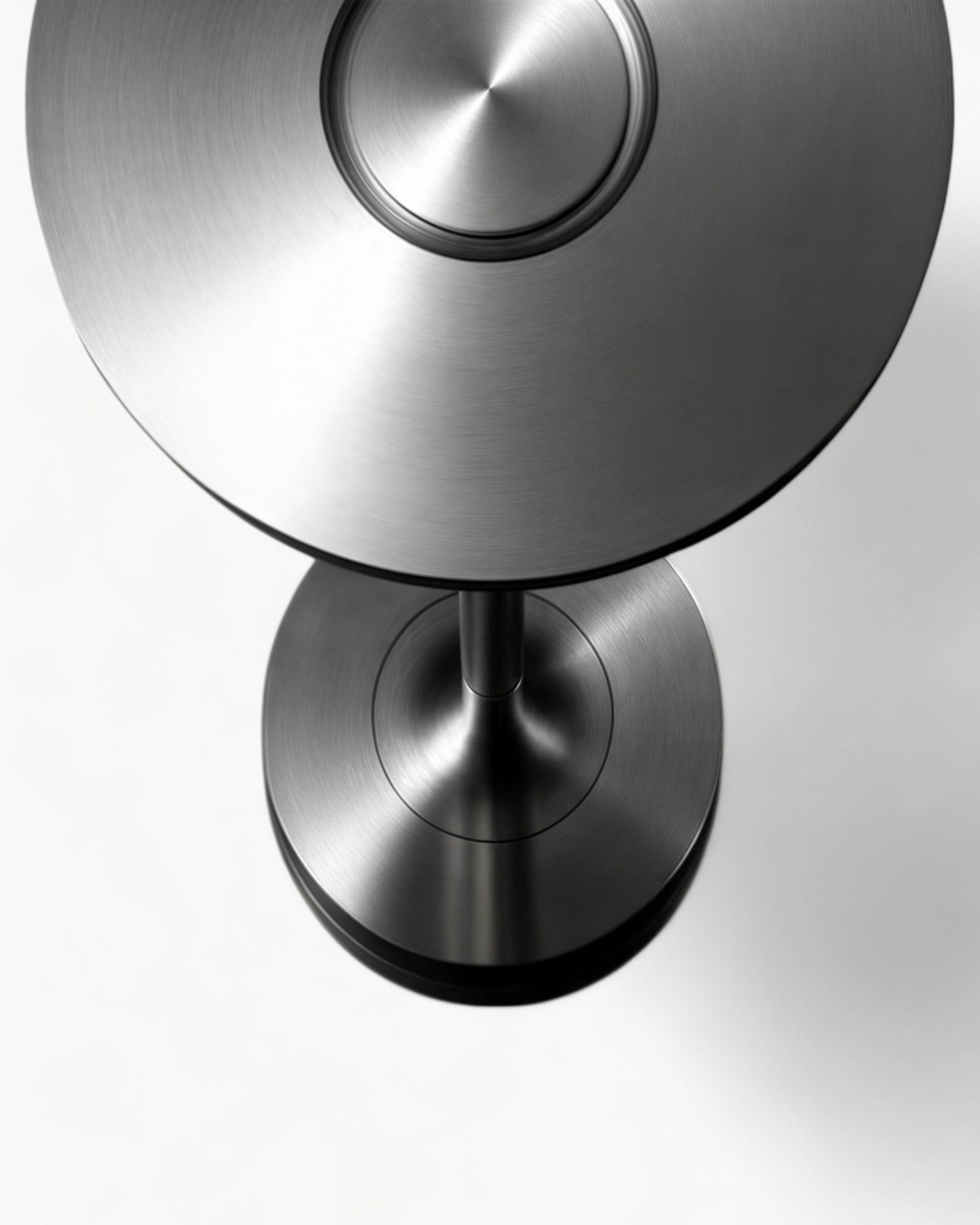 BowLift | NordicaLight Luxe Wireless Table Lamp for Elegant Lighting