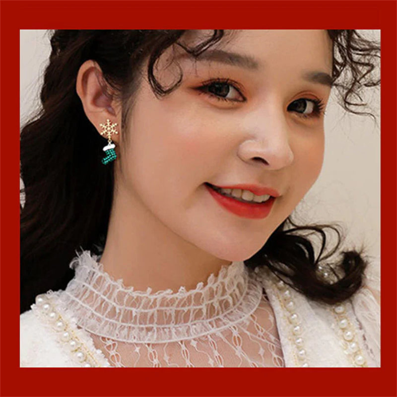 BowLift | Christmas Asymmetric Earrings