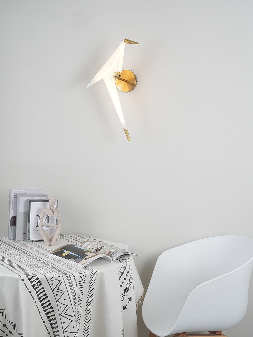 BowLift | Fancy Wall Lamp with Nature-Inspired Design
