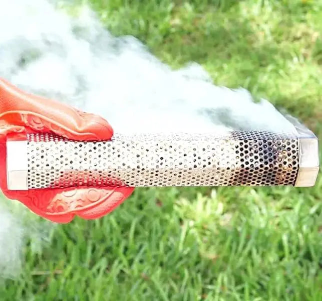 BowLift | Stainless Steel Smoking Tube for All Grill Types