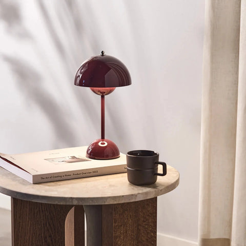 BowLift | Designer LED Table Lamp with Aurora Effect