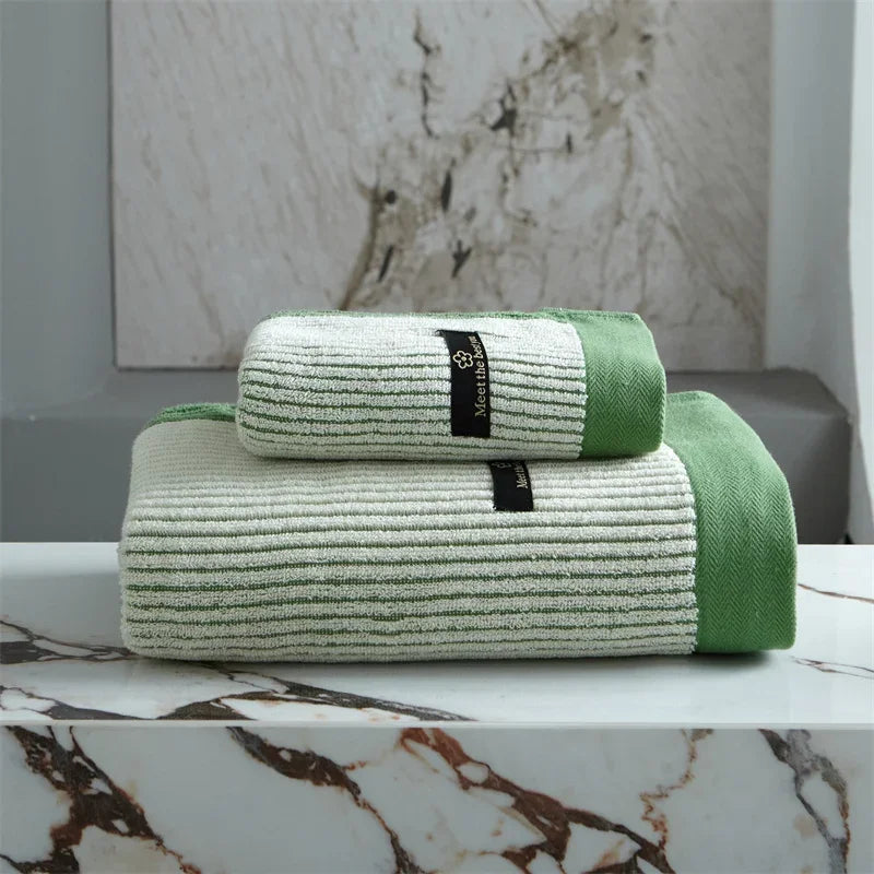 BowLift | Luxurious, super soft and absorbent face/bath towel made from 100% organic cotton