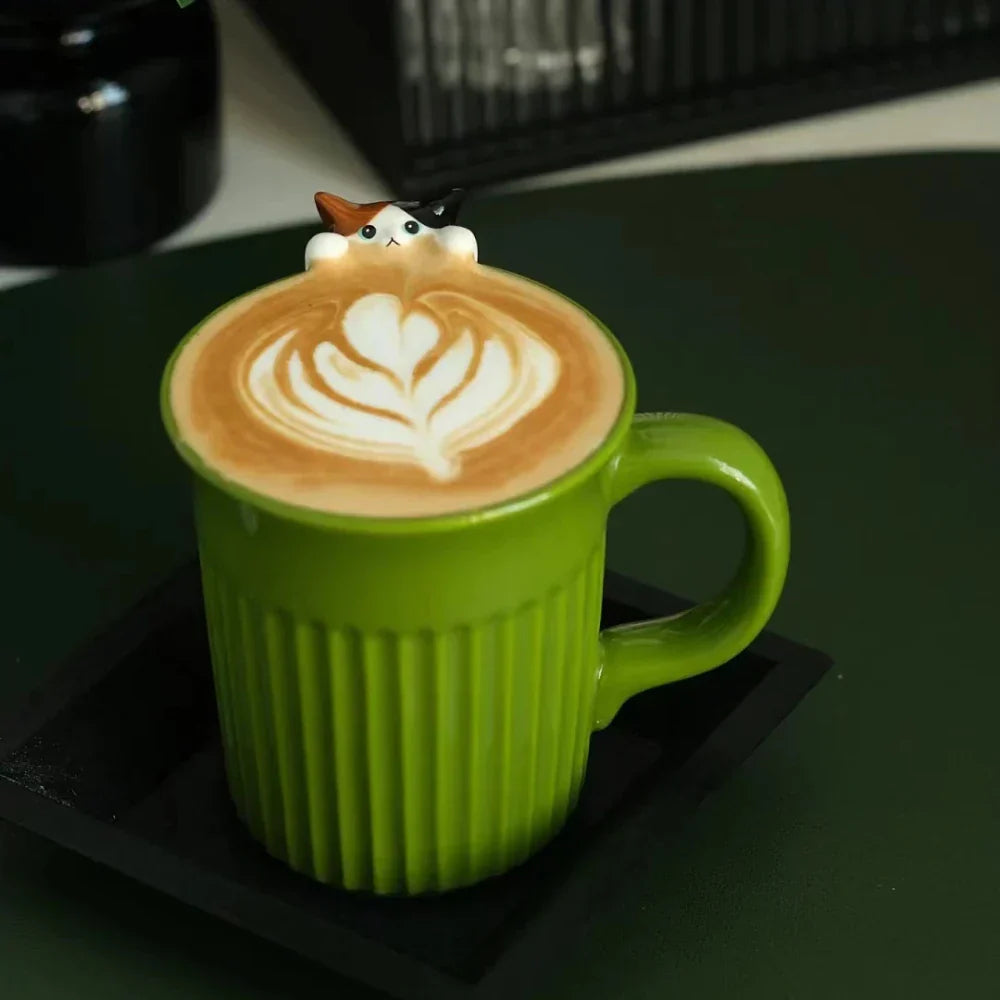 BowLift | Climbing Cat Coffee Mug