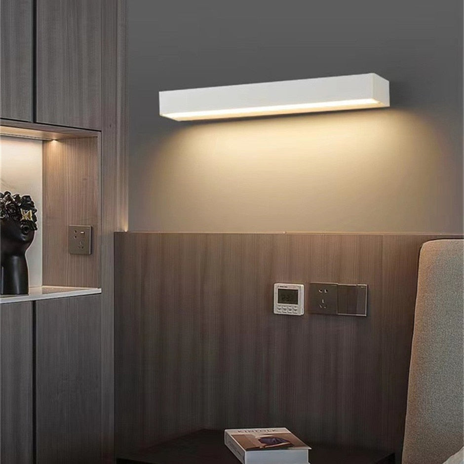 BowLift | GardenLux – Elegant Wall Lamp for Garden with Luxurious Glow