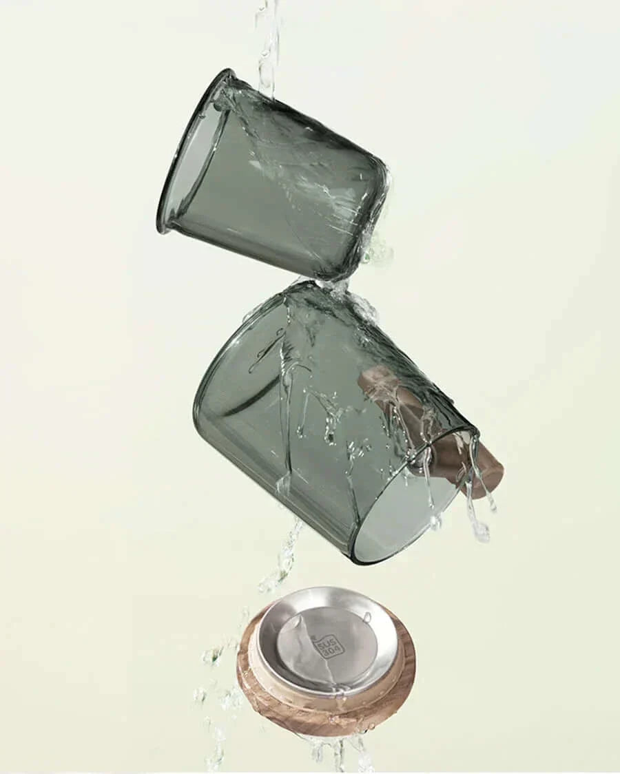 BowLift | Ultramodern Glass Tea Cup with Filter and Lid