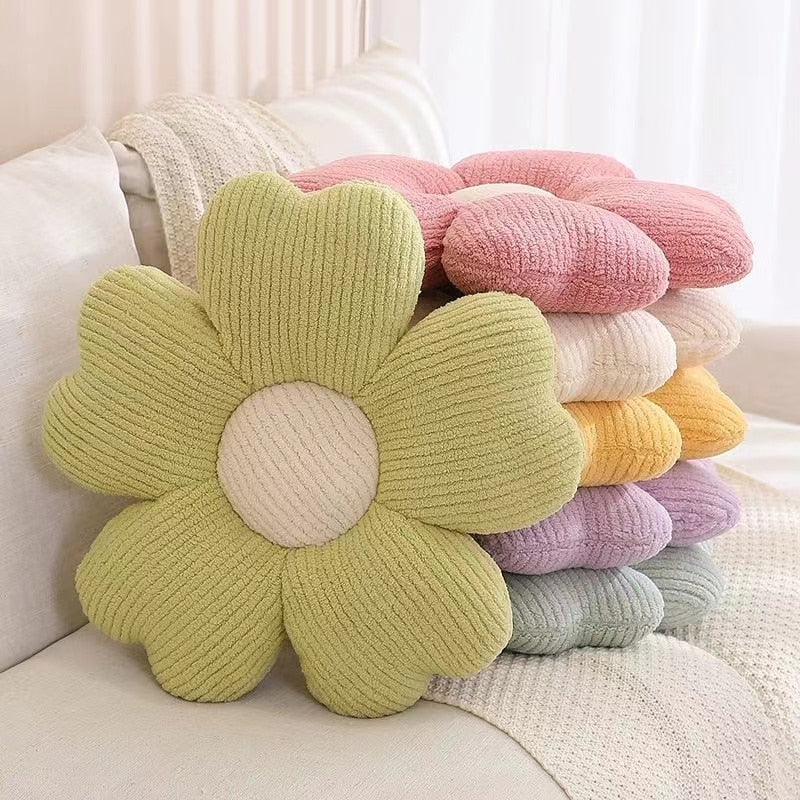 BowLift | Fluffy Clover Flowers Pillow