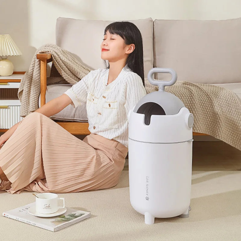 BowLift | Clean Air Large Odor Neutralizing Trash Can