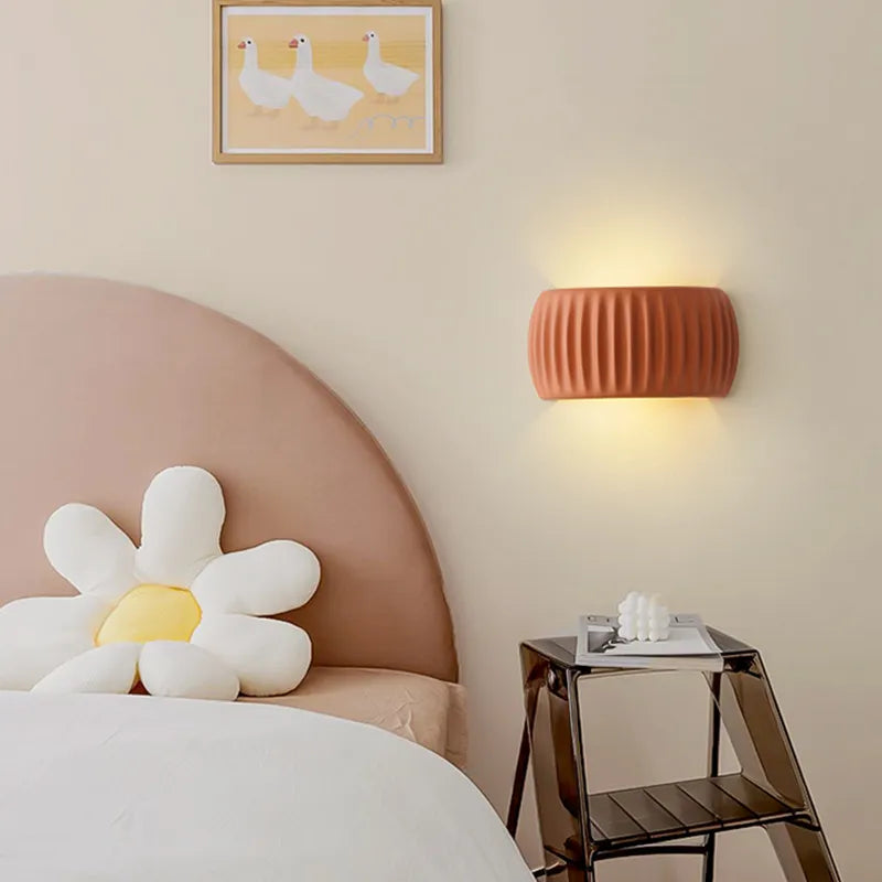 BowLift | ResinGlow - Artistic Resin Wall Sconce
