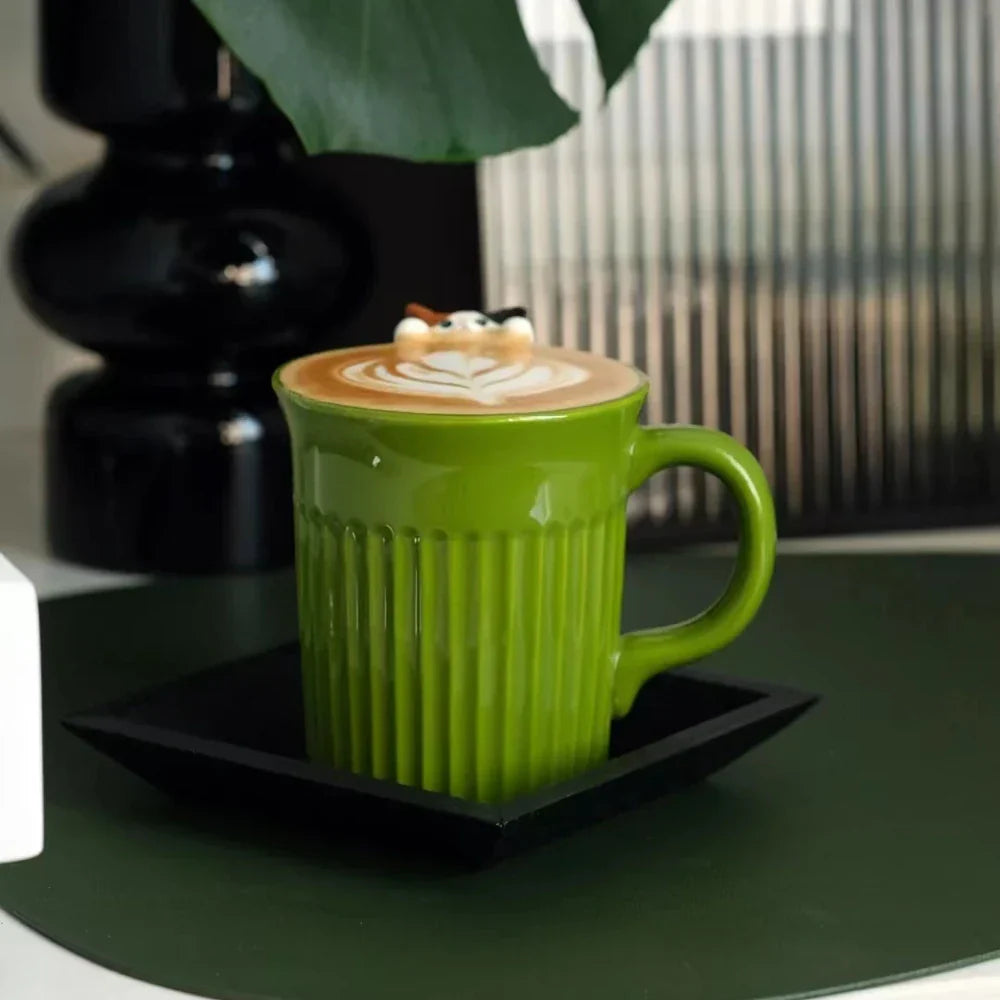 BowLift | Climbing Cat Coffee Mug