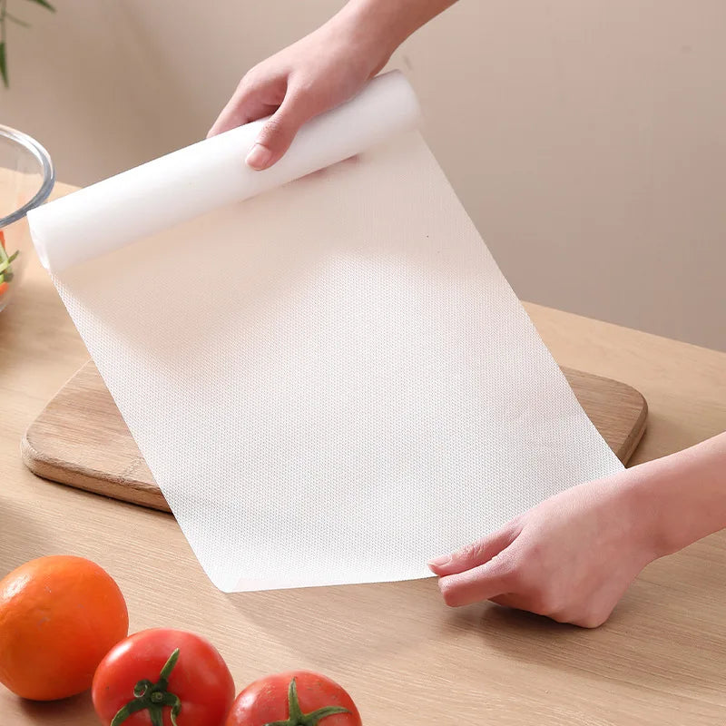 BowLift | Antibacterial Disposable Cutting Board Adhesive Plate Mat