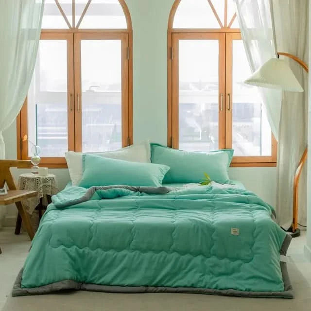 BowLift | ComfyLux - Premium Lightweight Blanket