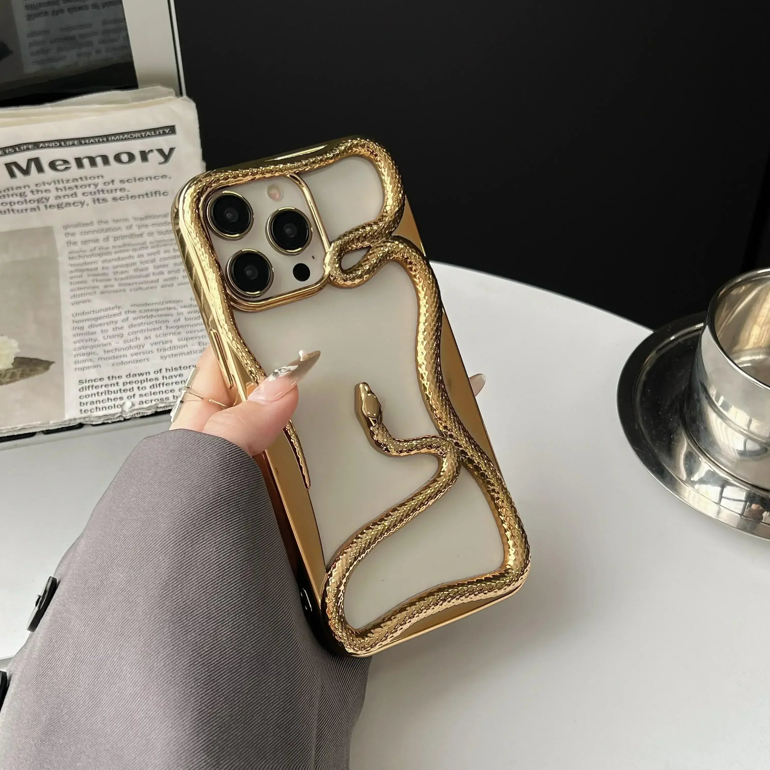 BowLift | Snake Wrap Retro Phone Case