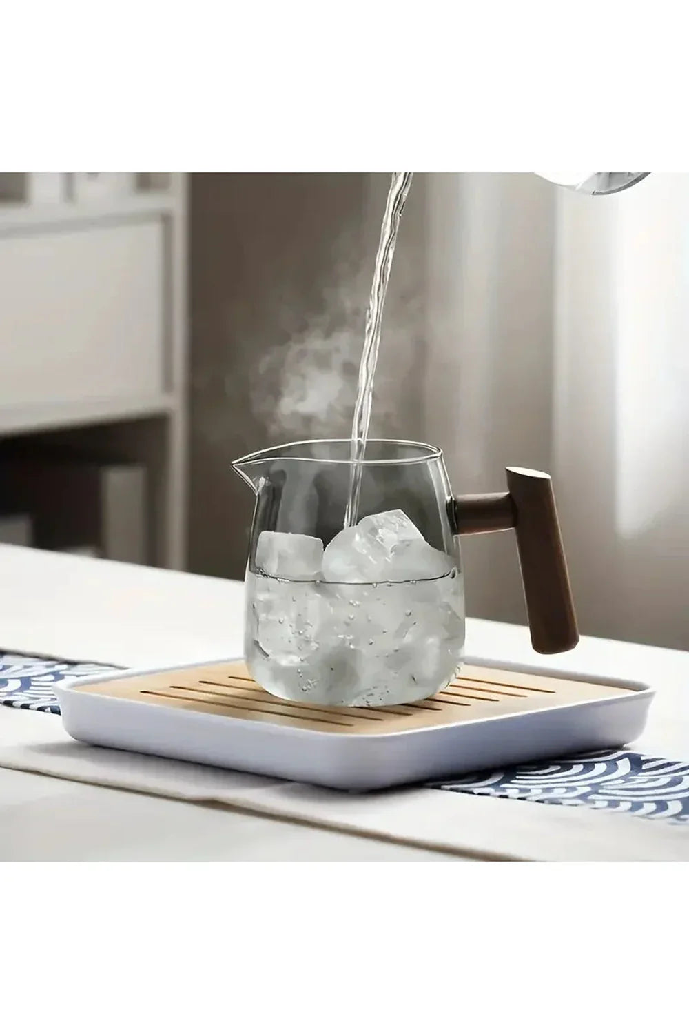 BowLift | Wood Handle Glass Teapot