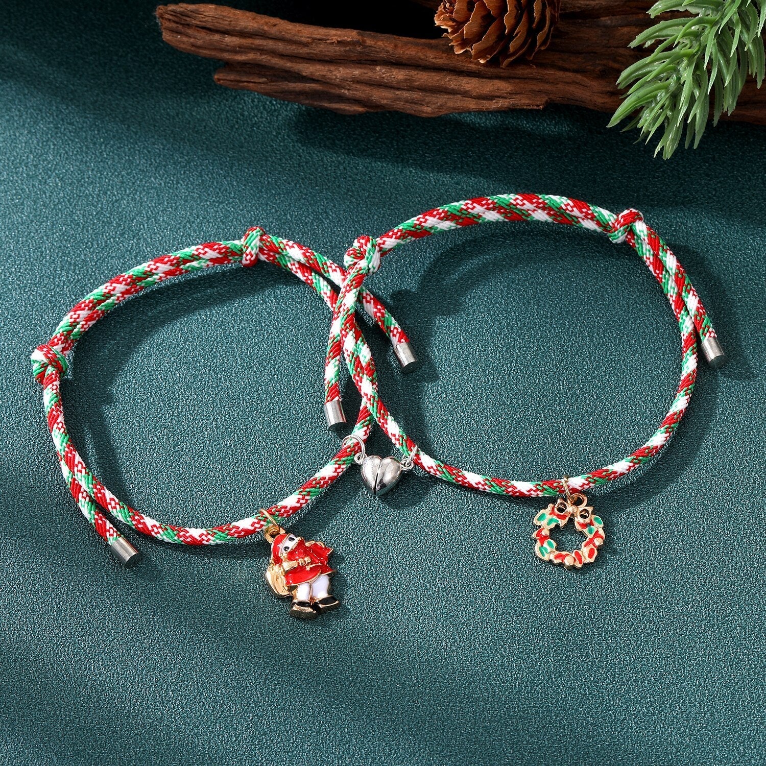 BowLift | Holiday Hugs Magnetic Bracelet