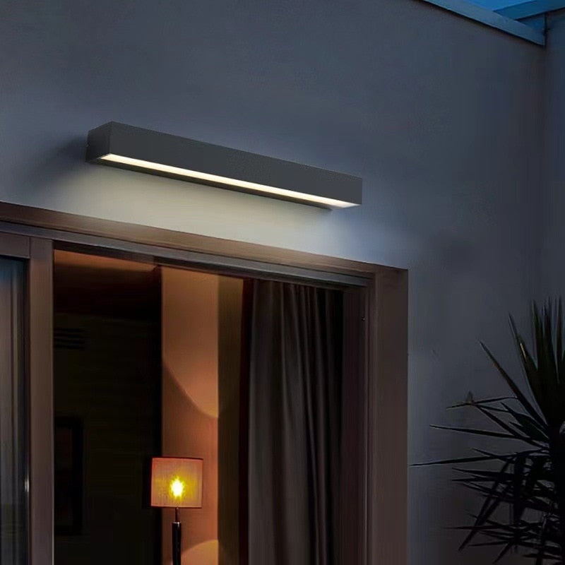 BowLift | GardenLux – Elegant Wall Lamp for Garden with Luxurious Glow