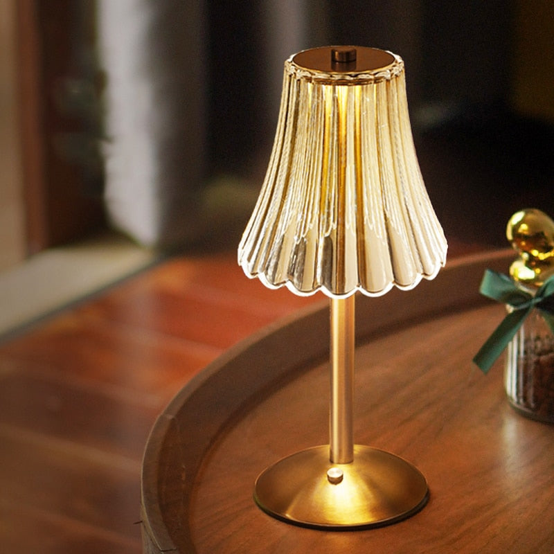 BowLift | – Gold crystal table lamp