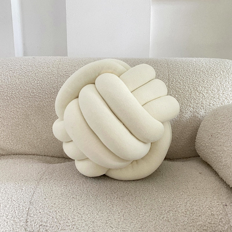 BowLift | Knot Pillow