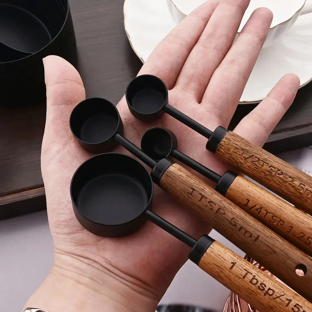 BowLift | Lyra Measuring Cups & Spoon Set