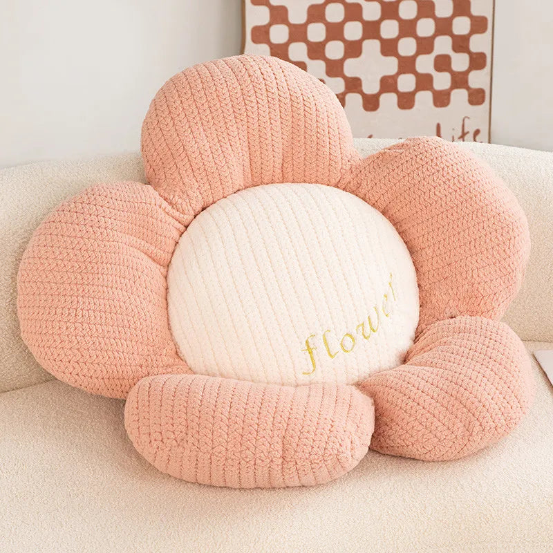 BowLift | Fluffy Daisy Cushion