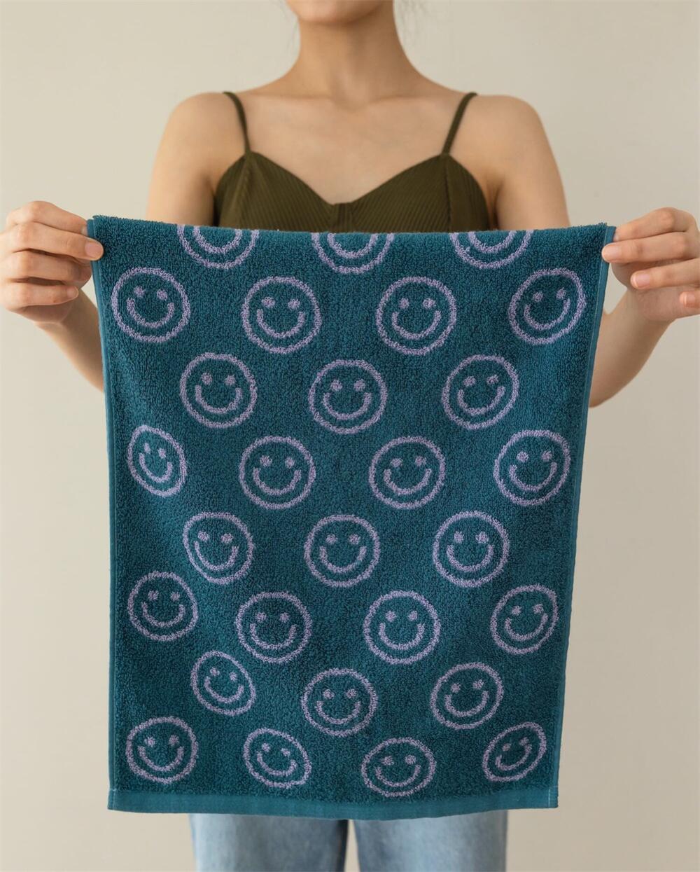 BowLift | Double-sided Smiley Towel