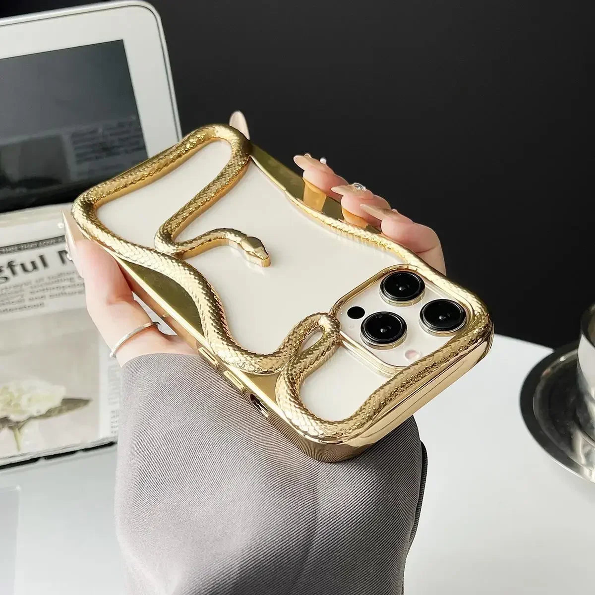 BowLift | Snake Wrap Retro Phone Case