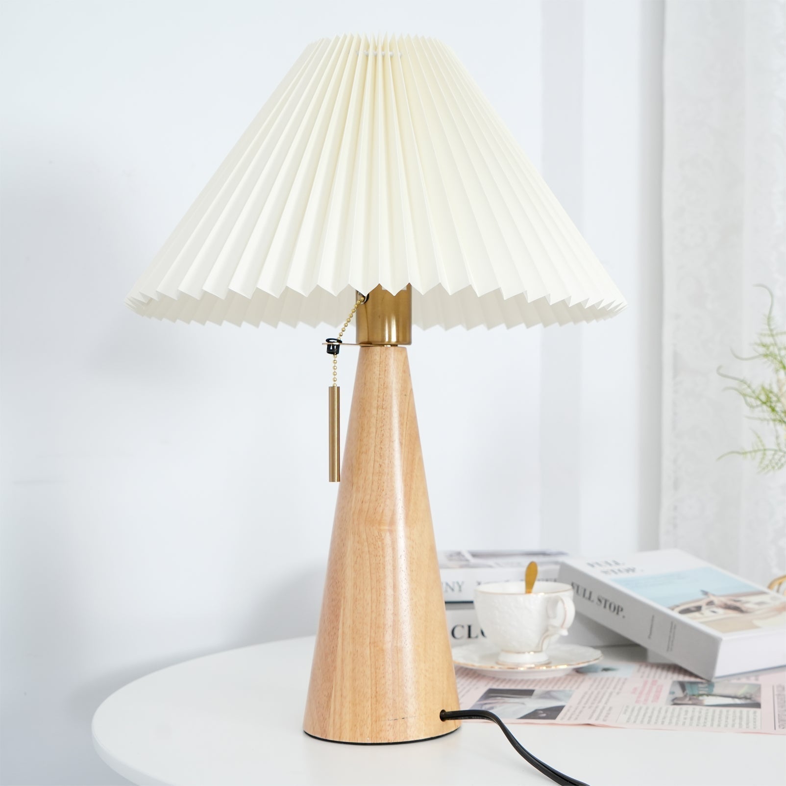 BowLift | AntiqueRadiance – Elegant Wood and Metal Table Lamp